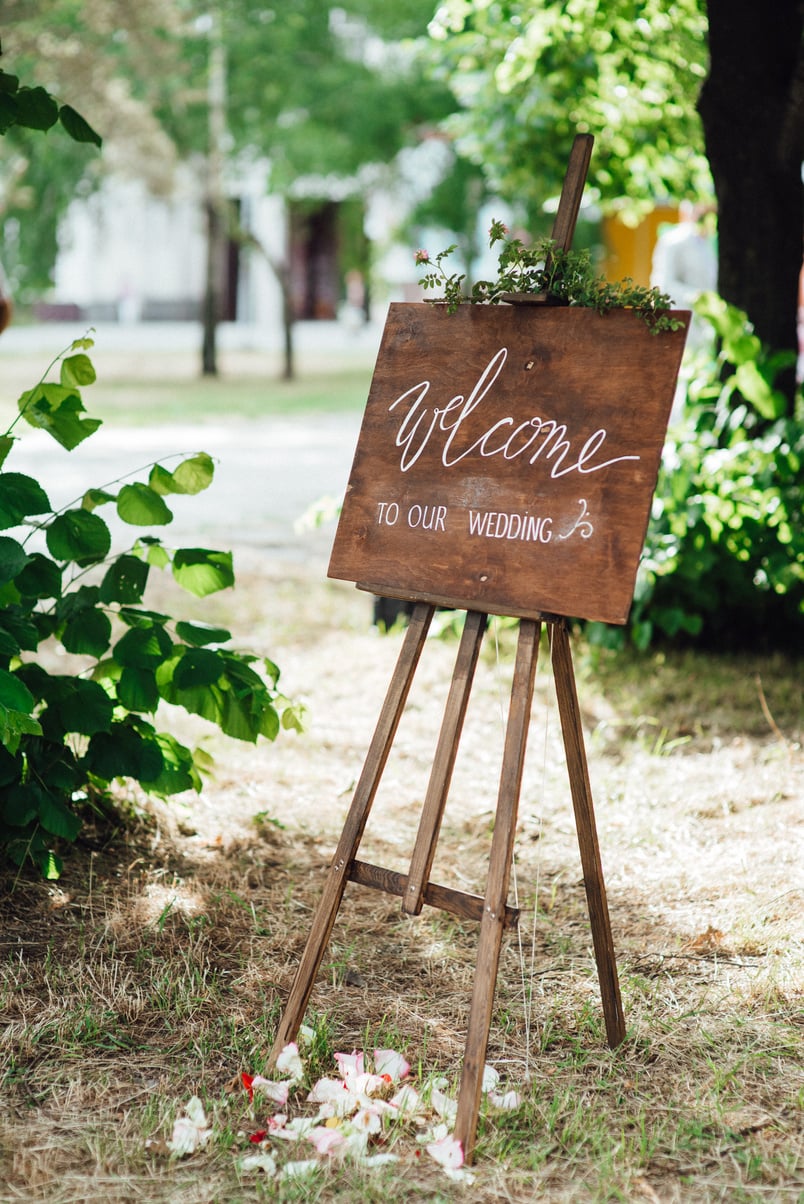 Elegant Wedding Signage 